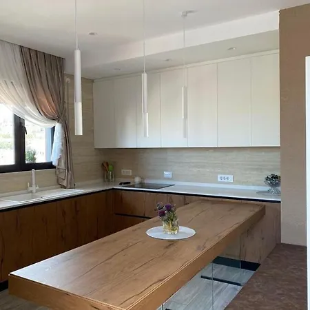 Daniel Apartament Golem (Tirana)