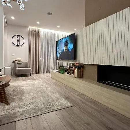Daniel Apartament 公寓 *